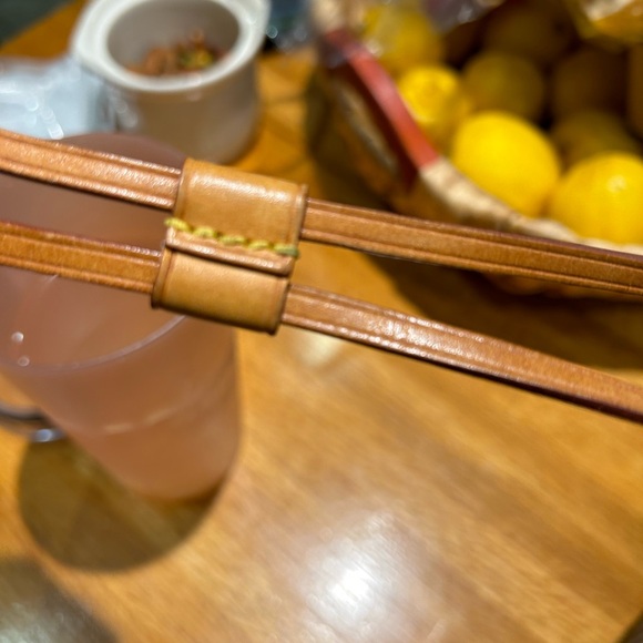 Gently used Louis Vuitton MM Neverfull - Picture 8 of 16